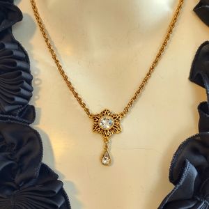 Necklace 1928 gold tone  with crystal accents